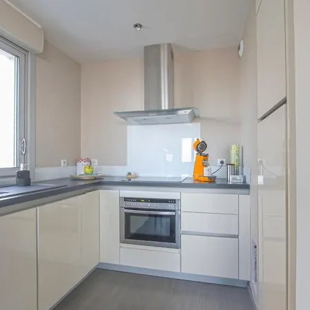 Face A La * 卡布尔