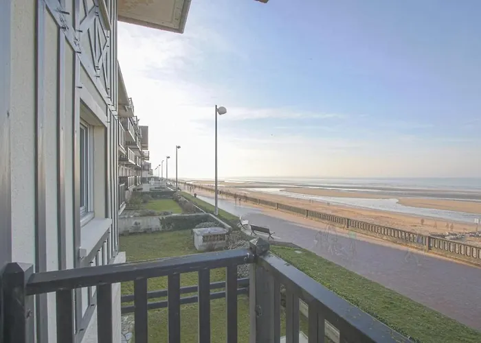 Apartment Face A La Cabourg