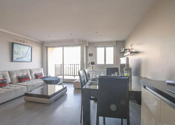 Apartment Face A La *